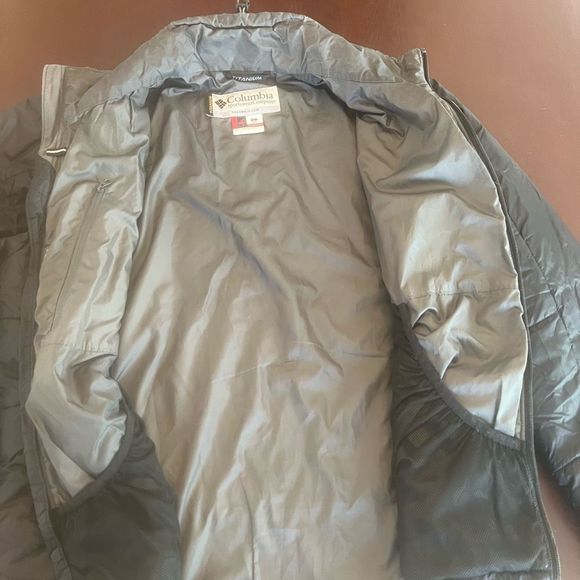 Columbia Titanium Mens size L Puffy Jacket - Picture 7 of 10